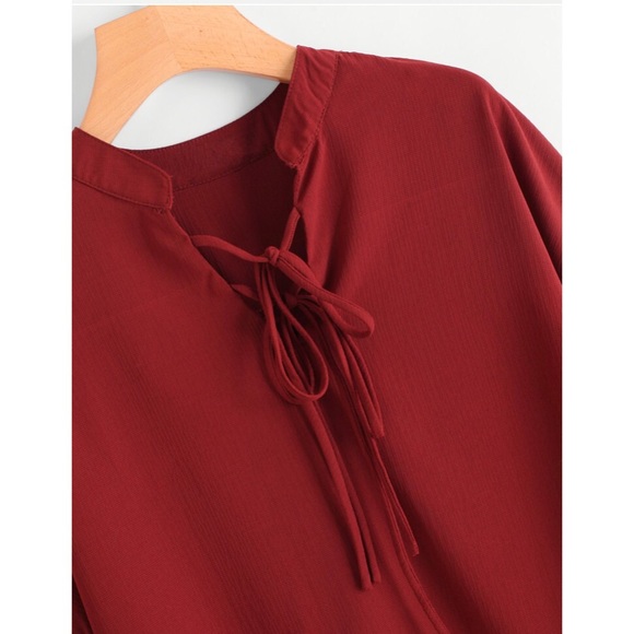 ♦️L Left!♦️ Tie Front Fluted Sleeve Dip Hem Blouse - Picture 2 of 5